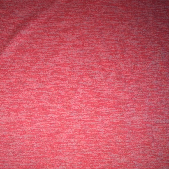 Under armor top - Picture 2 of 6